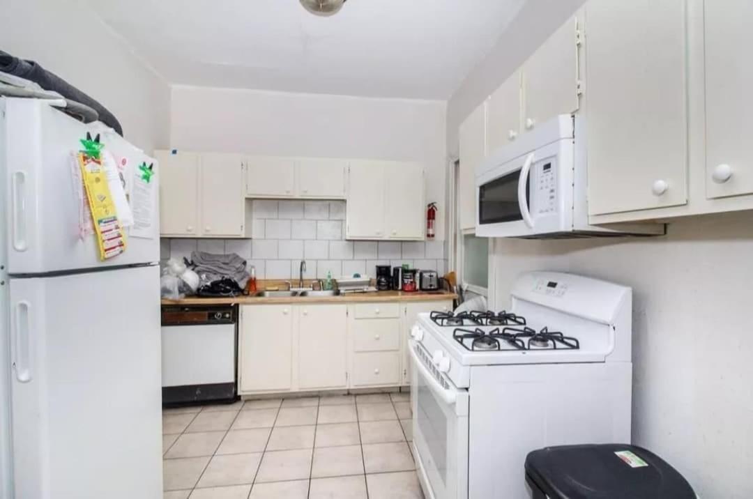 Esjacpe Guest House Бостон Экстерьер фото