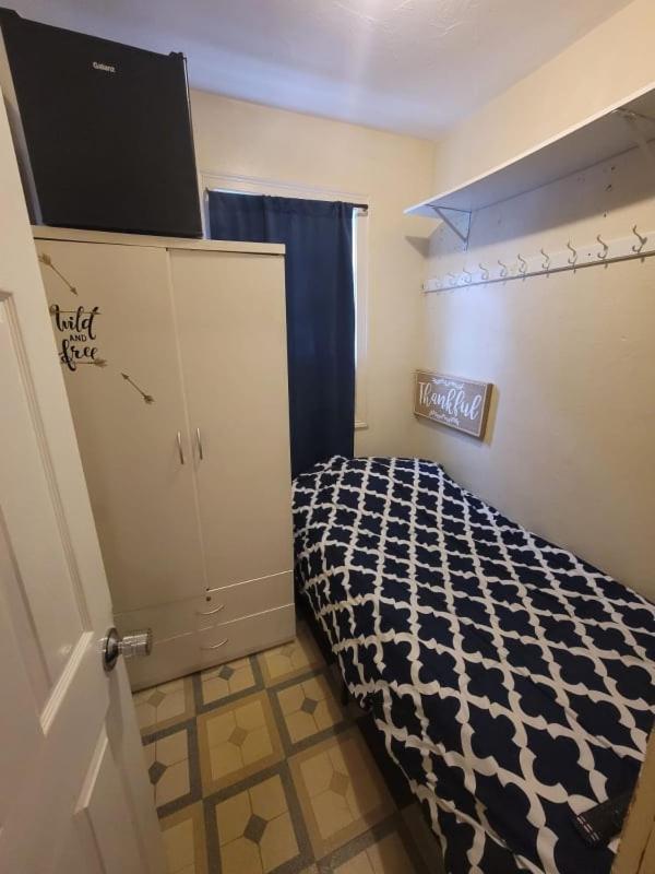 Esjacpe Guest House Бостон Экстерьер фото